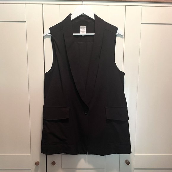 Twik Black Sleeveless Jacket, Size L - Picture 1 of 3